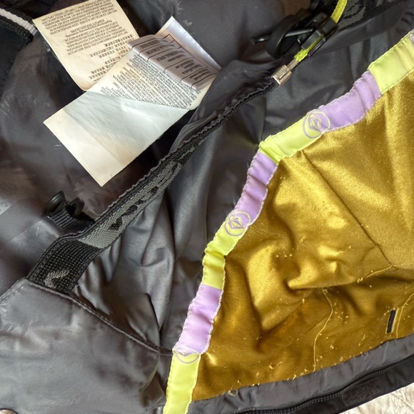 VOLCOM Ski & Snowboard Jacket (matching snow pants available) - Picture 11 of 12